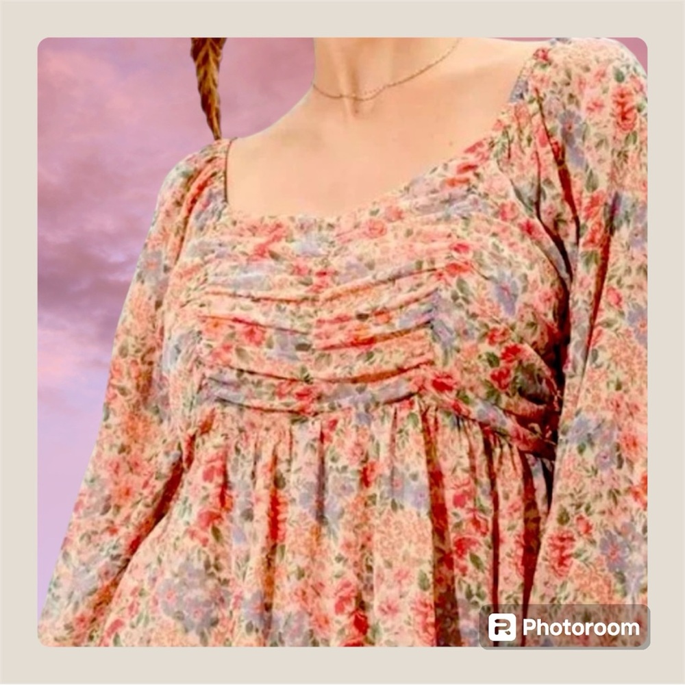 COPY - American Eagle Outfitters Floral Long Sleeve Top